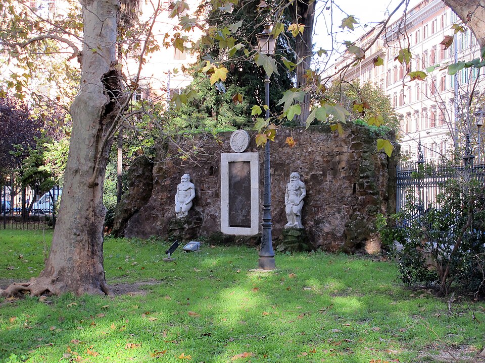 File:Piazza vittorio emanuele II, porta magica.JPG